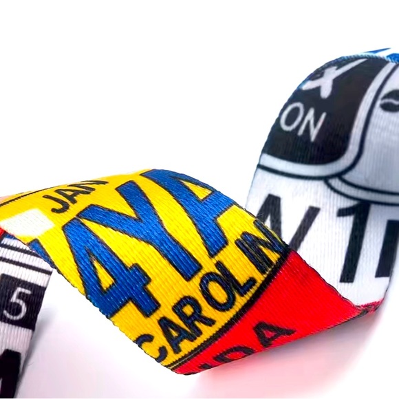 NWT-UNBRANDED GUITAR ADJUSTABLE STRAPS FOR PURSES AND CROSSBODY BAGS - Picture 2 of 3